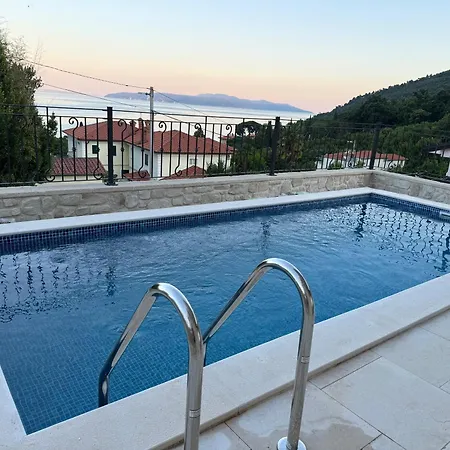 Aura Adriatica Olive - Luxury Apartment, Private Pool, Sea View, Parking *