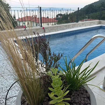Aura Adriatica Olive - Luxury Apartment, Private Pool, Sea View, Parking *