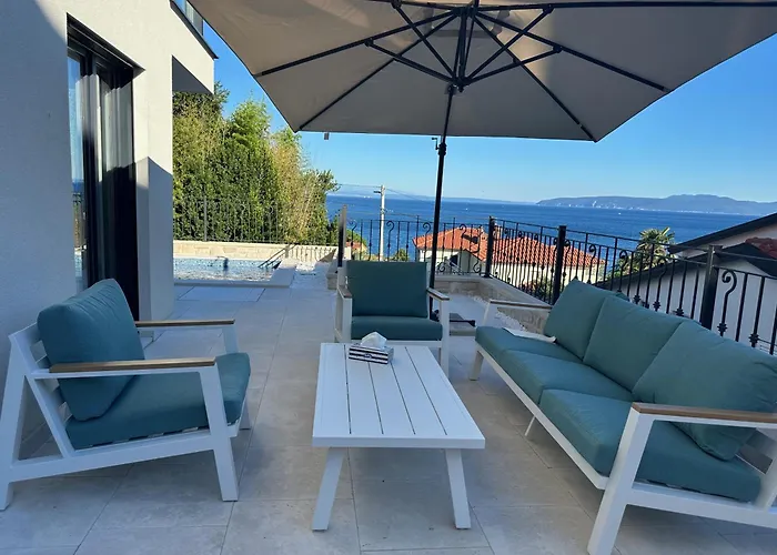 Apartmán Aura Adriatica Olive - Luxury Apartment, Private Pool, Sea View, Parking