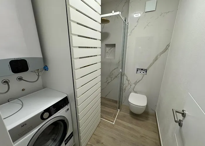 Aura Adriatica Olive - Luxury Apartment, Private Pool, Sea View, Parking Lovran