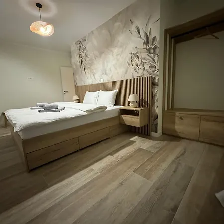 Aura Adriatica Olive - Luxury Apartment, Private Pool, Sea View, Parking Apartmán