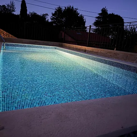 Aura Adriatica Olive - Luxury Apartment, Private Pool, Sea View, Parking Appartement Lovran