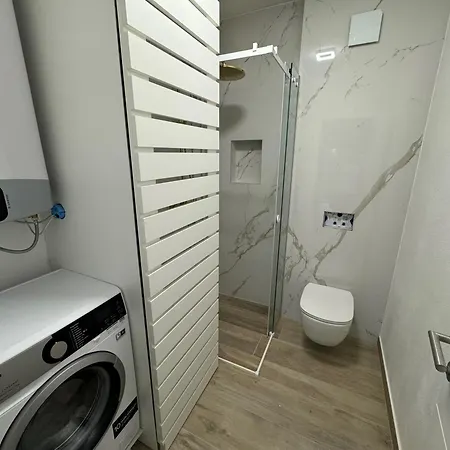 Aura Adriatica Olive - Luxury Apartment, Private Pool, Sea View, Parking Lovran