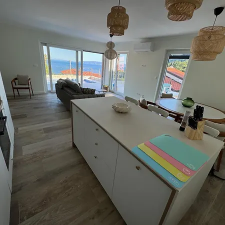 Aura Adriatica Olive - Luxury Apartment, Private Pool, Sea View, Parking Appartement Lovran