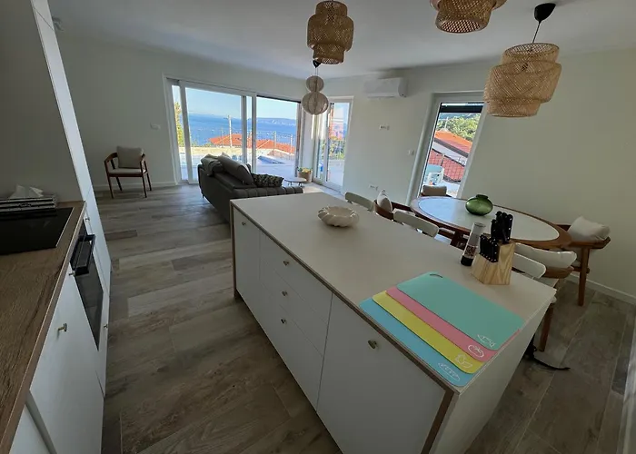 Aura Adriatica Olive - Luxury Apartment, Private Pool, Sea View, Parking Lejlighed Lovran
